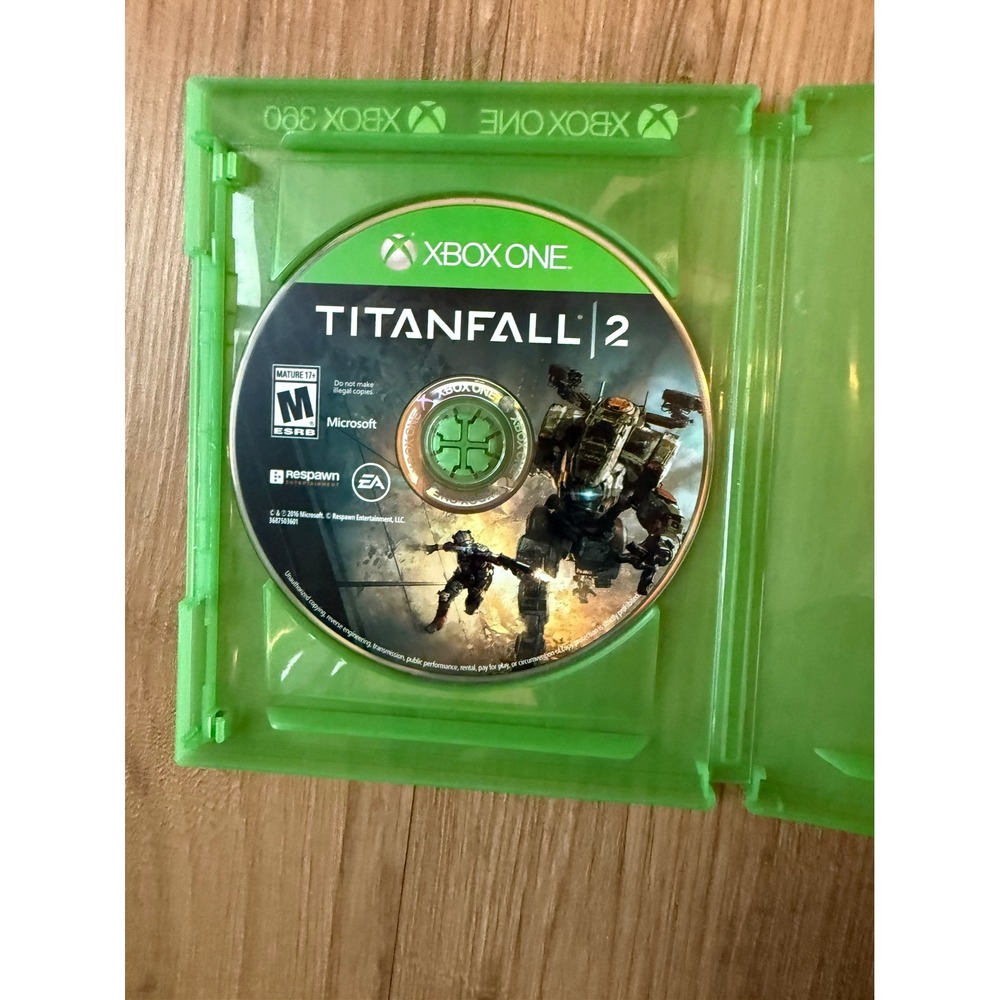 Titanfall 2 Xbox One Game Disc in Replacement Case EA Respawn Entertainment